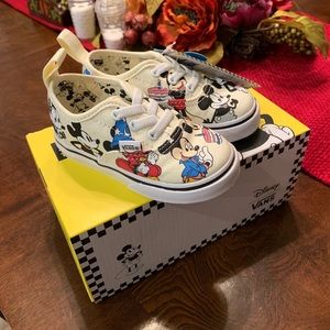 Mickey’s birthday limited edition sz 5.5